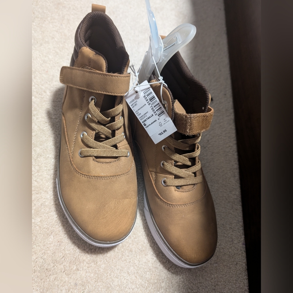NWT Children's Place tan leather style boot with velcro strap, youth size 6